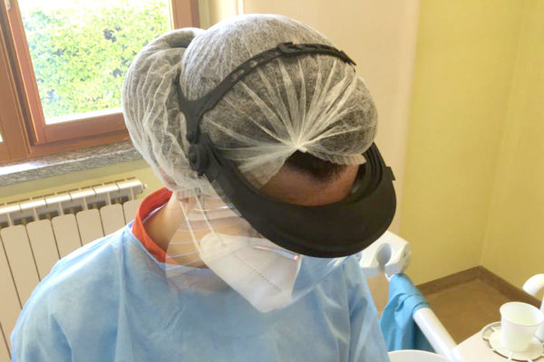 Visiera protettiva dentista odontotecnico estetista parrucchiere protezione covid 19